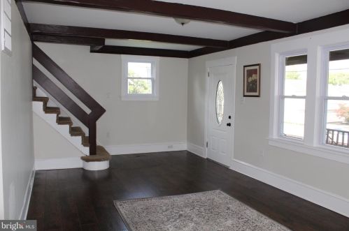 26 Crescent Blvd, Camden NJ  08108-1042 exterior