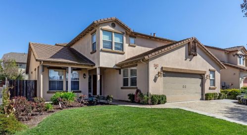 8760 Kern Ave, Gilroy, CA 95020-4035