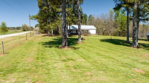 2445 Lyle Field Rd, Jefferson GA  30549-1943 exterior