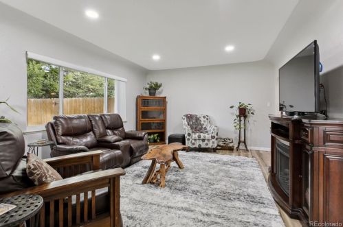 10060 23rd Ave, Denver, CO 80215-1408