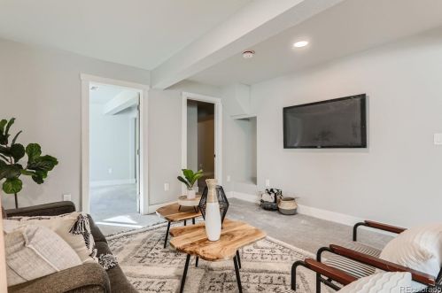 2020 Fenton St, Denver CO  80214-1128 exterior