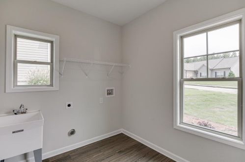 645 Lakeview Bnd Cir, Jefferson GA  30549-7061 exterior