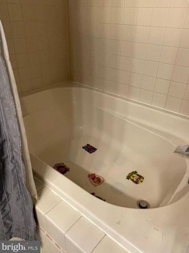 7537 Pleasant Ave, Camden NJ 08110-3536 exterior