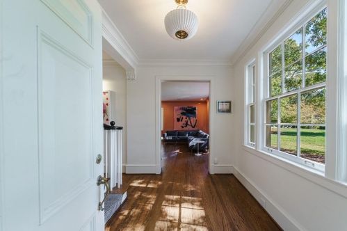 3180 Arden Rd, Atlanta GA  30305-1917 exterior