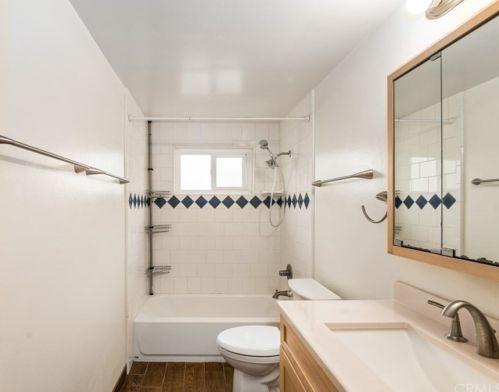 121 Barbara St, Anaheim CA  92806-3825 exterior