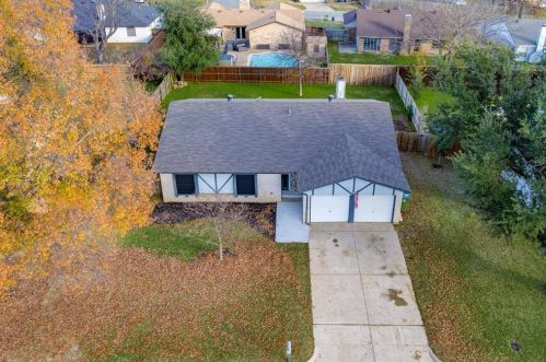 7608 Mapleleaf Dr, Fort Worth TX  76182-7909 exterior