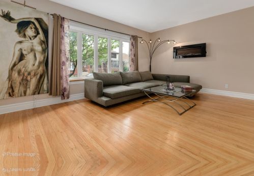 6148 Byron St, Chicago, IL 60634-2545