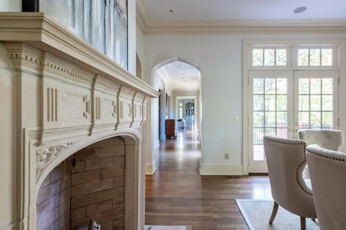 2943 Habersham Rd, Atlanta GA  30305-2847 exterior