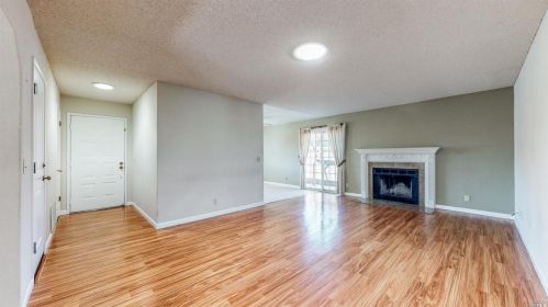 469 Ginny Dr, Windsor, CA 95492-8634