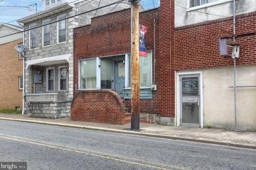 44 Market St, Duncannon, PA 17020-1227