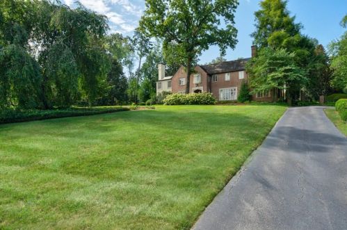 1227 Brookhaven Dr, Atlanta GA  30319-3105 exterior
