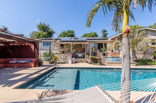 2328 Chapman Rd, Glendale CA  91214-3013 exterior