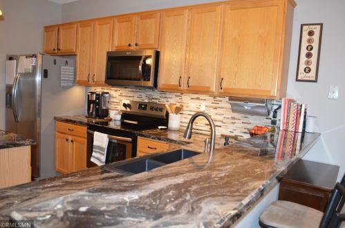 1888 Bluestem Ln, Saint Paul MN  55126-5018 exterior