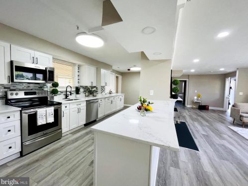 428 Northwest Dr, Silver Spring MD  20901-4417 exterior