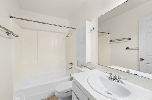 210 Carriage Dr, Santa Ana CA  92707-4141 exterior