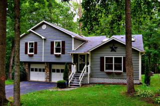 3017 Village Ct, Morganton, NC 28655-8343