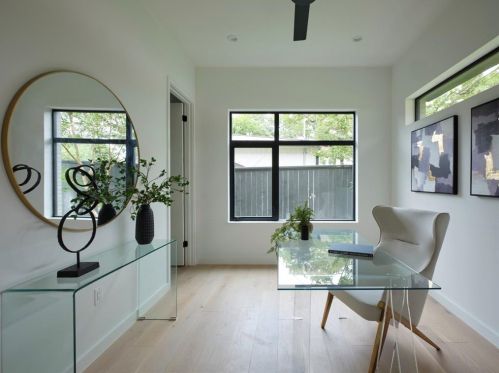 2721 Barton Skwy, Austin TX  78704-4647 exterior