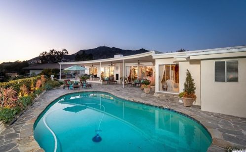 1629 Heather Ridge Dr, Glendale CA  91207-1035 exterior