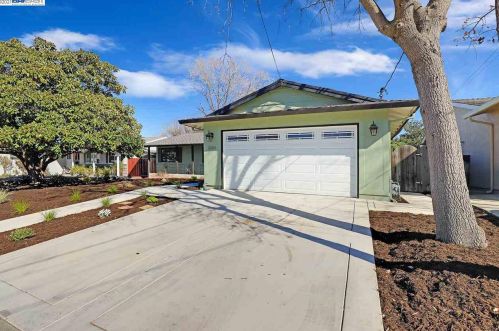 1064 Dublin Ave, Livermore, CA 94550-5531