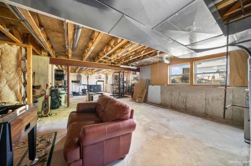 324 Century Dr, Pingree Grove IL  60140-4014 exterior