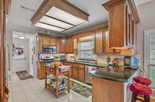 9796 Shr Dr, Conroe TX  77318-6652 exterior