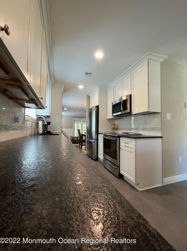 20 Hanover Ct, Tinton Falls NJ 07701-5421 exterior