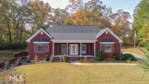 3090 Thoreau Ct, Loganville, GA 30052-4055