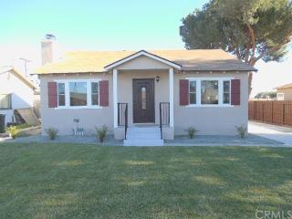 8527 Dumond Dr, Fontana, CA 92335-4111