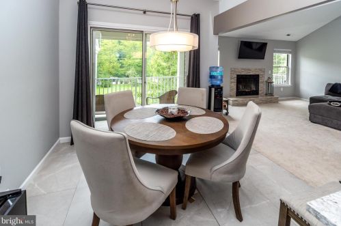 1005 Eagles Chase Dr, Trenton NJ  08648-2539 exterior