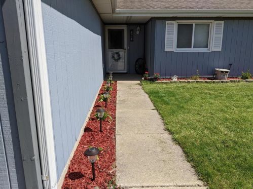 676 Melissa Dr, Lemont, IL 60440-2555