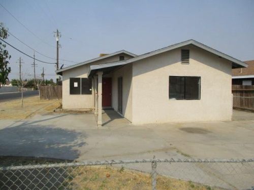 528 Claire Ave, Corcoran, CA 93212-1731