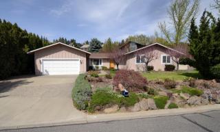 910 Conestoga Blvd, Yakima, WA 98908-2422
