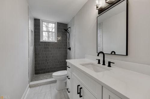 170 Huntcliff Pt, Atlanta GA  30350-1601 exterior
