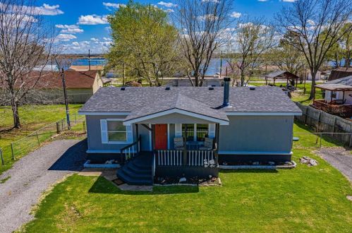 4400 Wildwood Cir, Granbury, TX 76049-5823