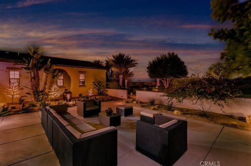 1769 Green Orchard Pl, Riverside CA  92508-8746 exterior