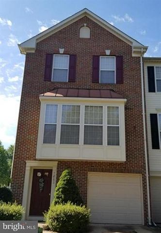 7862 Dogue Indian Cir, Lorton, VA 22079-2145