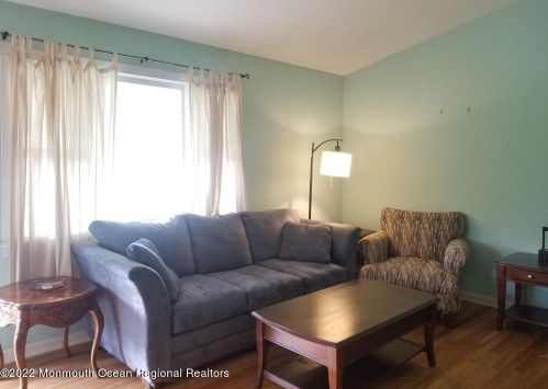 295 Broad St, Tinton Falls, NJ 07701-2009