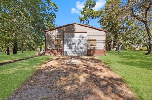 111 Butlers Ct, Conroe TX  77385-7906 exterior