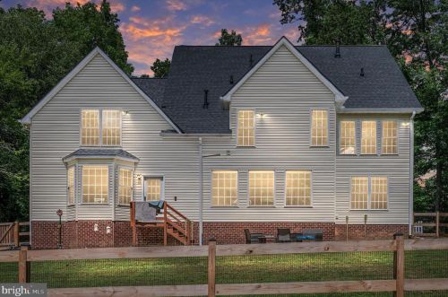 323 Spotted Tavern Rd, Fredericksburg, VA 22406-4026