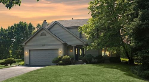 6441 Lone Tree Ct, Gurnee, IL 60031-2541