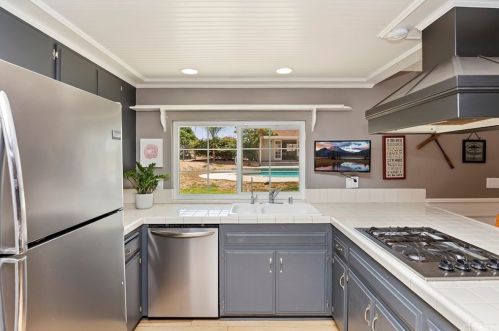 20101 Camino Del Sol, Riverside CA  92508-2423 exterior