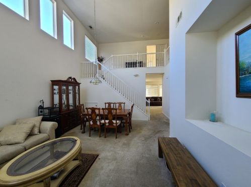 1468 Port St, Manteca, CA 95336-9198