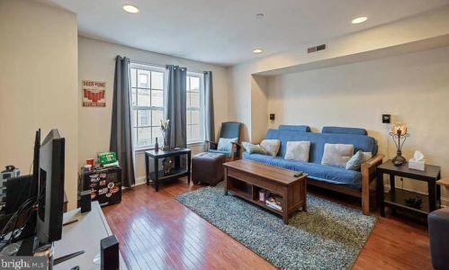 2044 18th St, Philadelphia PA 19121-2349 exterior