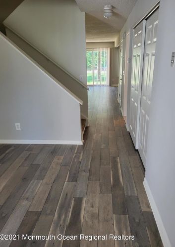 8 Woodmere Ct, East Freehold, NJ 07728-4015