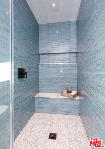 5308 Cortolane Dr, Glendale CA  91214-1308 exterior