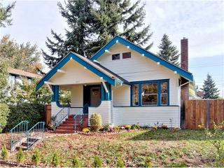 1827 Mcdougall Ave, Everett, WA 98201-2456