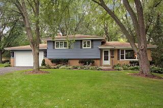 612 Ranch Rd, Wheaton, IL 60187-3653