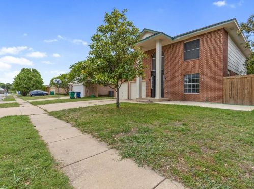 7717 Kelly Lynn Ln, Fort Worth, TX 76148-2415