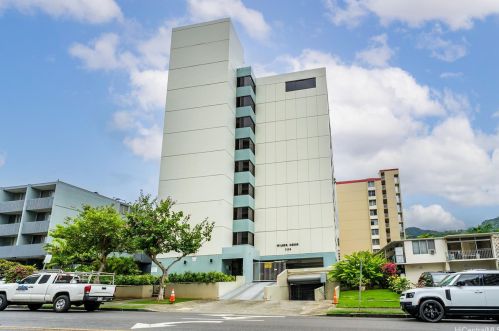 1114 Wilder Ave, Honolulu HI  96822-2776 exterior