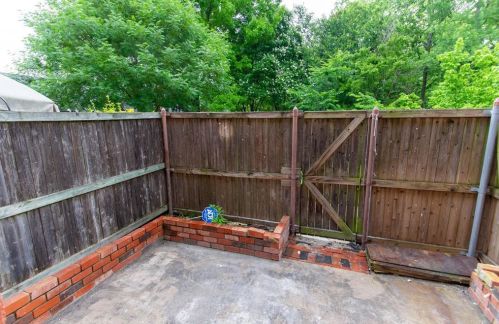 1315 Roaring Springs Rd, Fort Worth TX  76114-4492 exterior